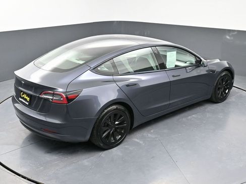 Used 2023 Tesla Model 3 Standard Range image 46