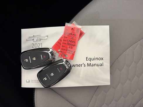 Certified 2021 Chevrolet Equinox LS image 30