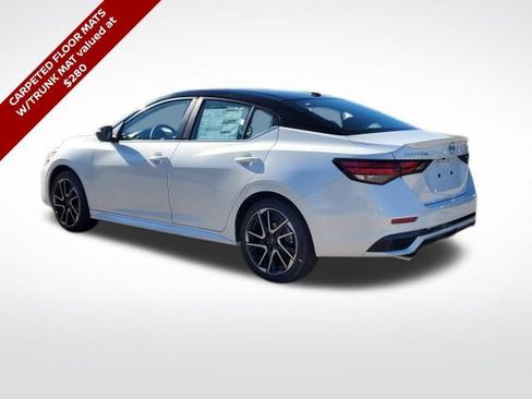 New 2025 Nissan Sentra SR image 3