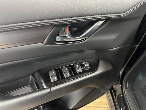 Used 2025 MAZDA CX-5 AWD 2.5 S w/ Preferred Package image 12