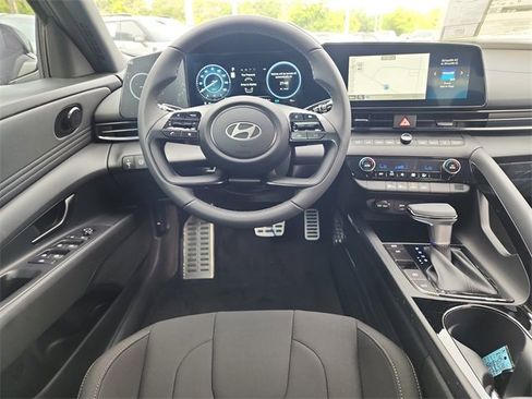 New 2025 Hyundai Elantra SEL w/ Cargo Package image 11