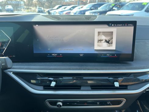 Used 2023 BMW X7 xDrive40i w/ Executive Package image 18