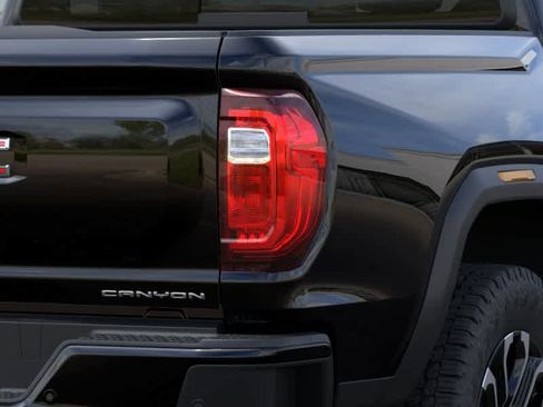 New 2026 GMC Canyon Denali AWD/4WD image 11