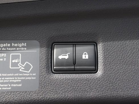 Certified 2025 INFINITI QX50 Sport image 9