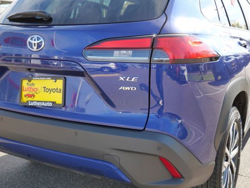 Certified 2025 Toyota Corolla Cross XLE AWD/4WD image 18