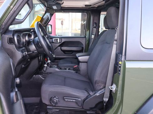 Used 2021 Jeep Wrangler Sport image 7