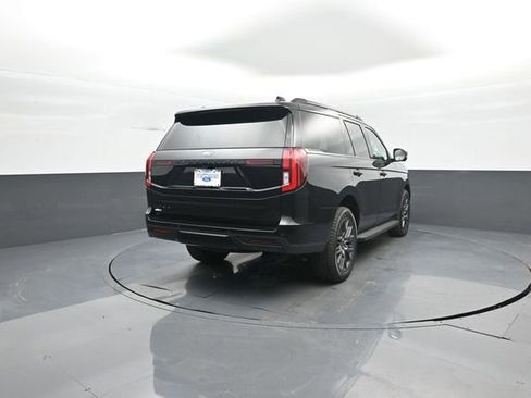New 2026 Ford Expedition Platinum w/ Stealth Appearance Package AWD/4WD image 7