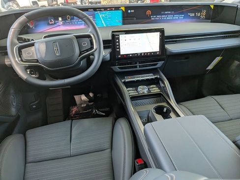 New 2026 Lincoln Nautilus Reserve image 34