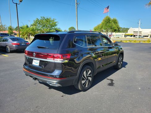 Used 2026 Volkswagen Atlas SE FWD image 6