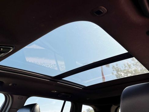 Used 2024 Jeep Grand Cherokee Limited 4xe image 15