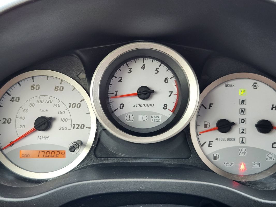 Used 2005 Toyota RAV4 4WD w/ Side Airbag Pkg image 18