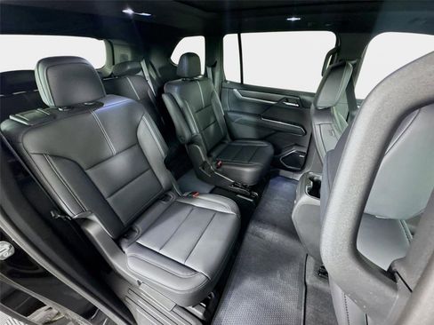 New 2026 GMC Acadia Elevation FWD image 30