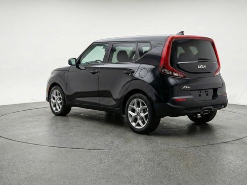 Used 2025 Kia Soul LX w/ LX Technology Package image 6