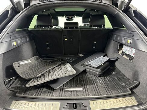 Used 2022 Land Rover Range Rover Velar R-Dynamic S image 26
