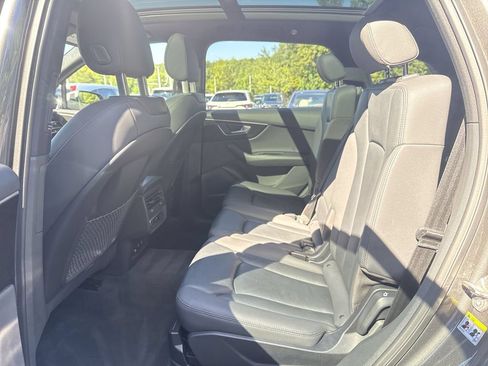Used 2021 Audi Q7 2.0T Premium Plus w/ Premium Plus Package AWD/4WD image 25
