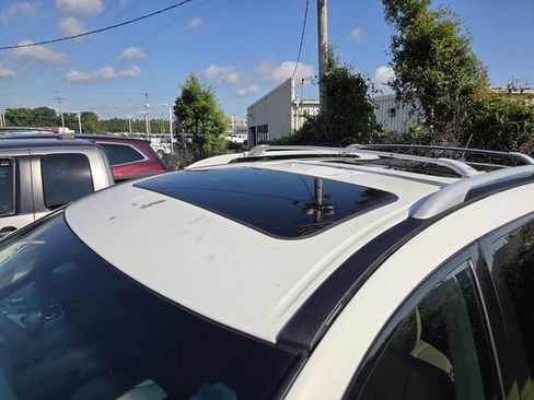 Used 2013 Nissan Pathfinder SL w/ SL Premium Pkg FWD image 6