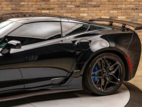 Used 2019 Chevrolet Corvette ZR1 image 8