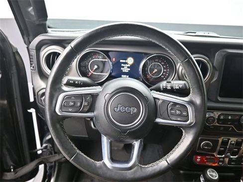 Used 2022 Jeep Wrangler Unlimited Rubicon w/ Xtreme Recon 35" Tire Package image 13