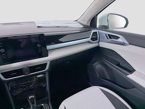 New 2026 Volkswagen Taos SE AWD/4WD image 24
