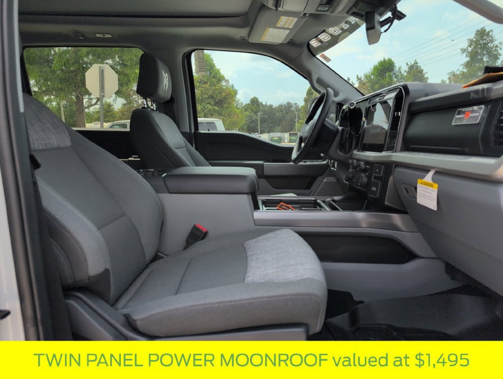 New 2026 Ford F250 XLT w/ XLT Premium Package AWD/4WD image 13
