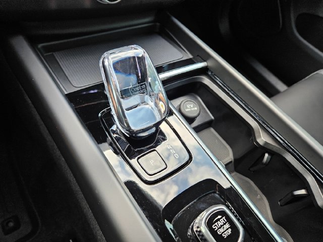 Used 2026 Volvo XC60 T8 Polestar w/ Protection Package Premier AWD/4WD image 27