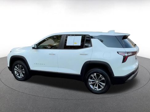 Used 2025 Chevrolet Equinox LT image 10