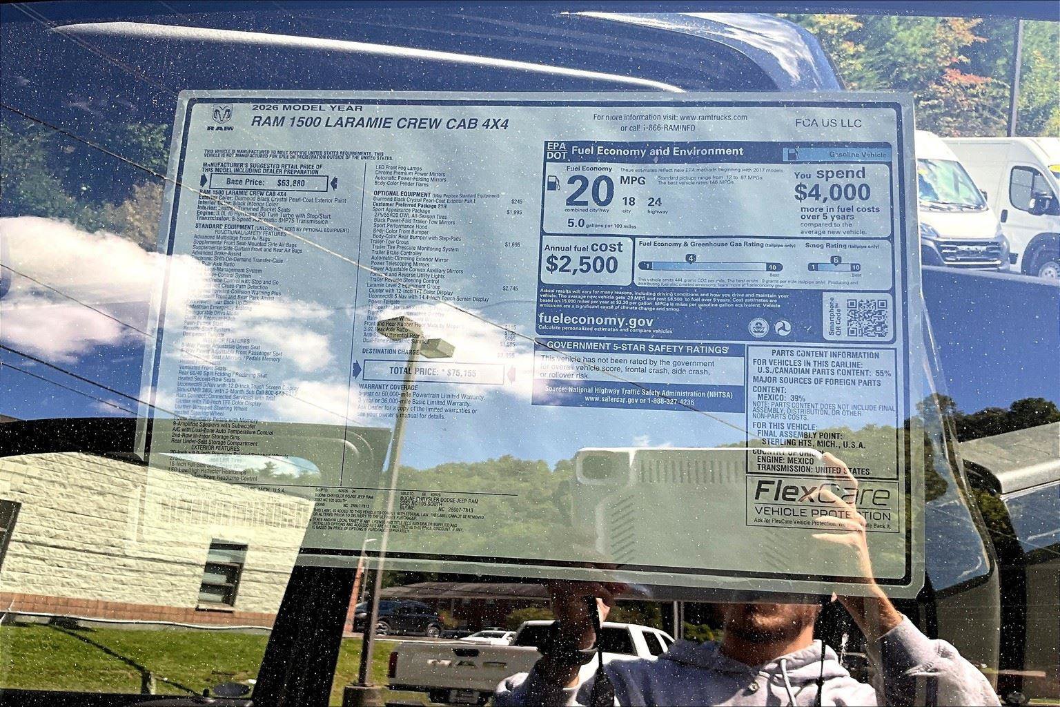 New 2026 RAM 1500 Laramie AWD/4WD image 15