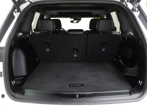 Certified 2023 Jeep Grand Cherokee Altitude image 7