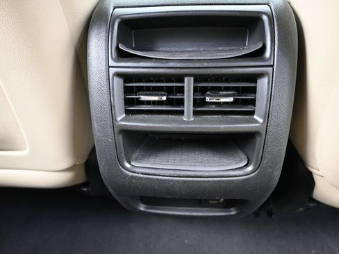 Used 2019 Cadillac XT5 AWD image 26