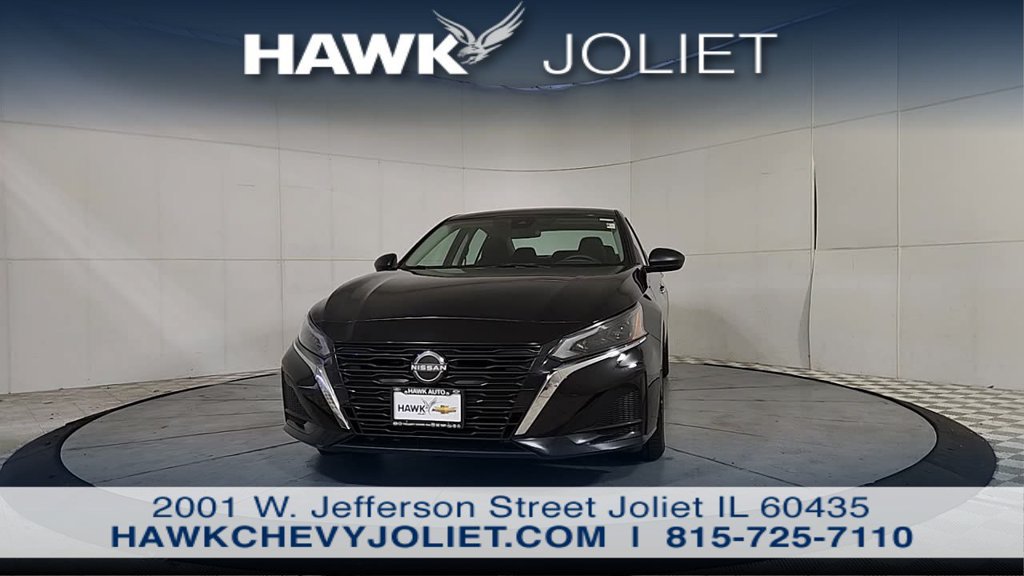 Used 2024 Nissan Altima 2.5 SV FWD image 3