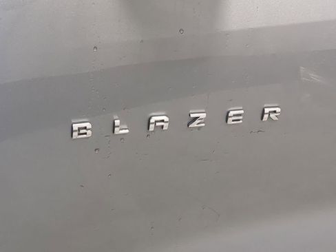 Used 2025 Chevrolet Blazer LT image 23