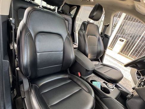 Used 2020 Ford Escape SEL image 21