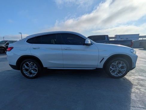 Used 2024 BMW X4 xDrive30i image 2