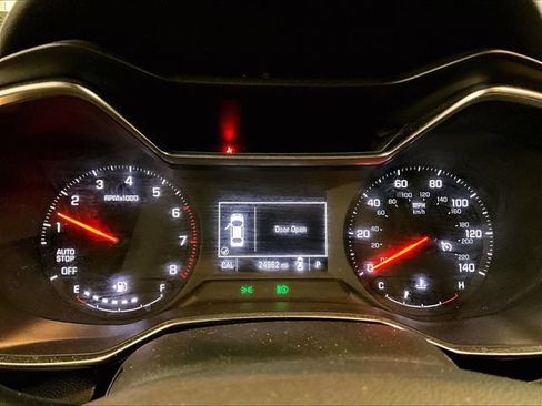 Used 2022 Chevrolet TrailBlazer LT FWD image 19
