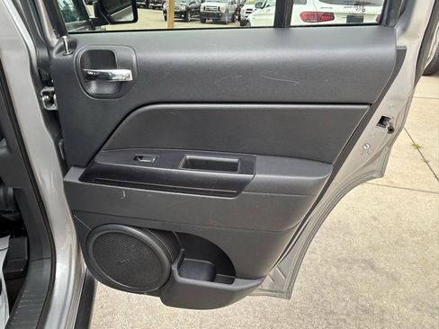 Used 2015 Jeep Patriot Sport w/ Power Value Group FWD image 15