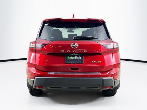 Used 2024 Nissan Rogue SV AWD/4WD image 7