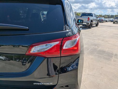 Used 2019 Chevrolet Equinox Premier FWD image 11