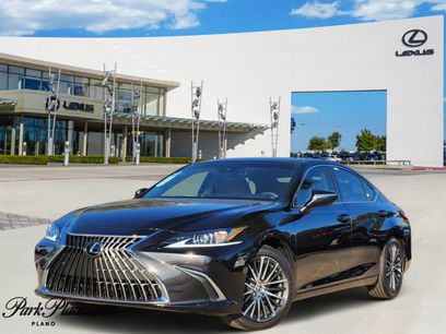 New 2025 Lexus ES 300h w/ Premium Package