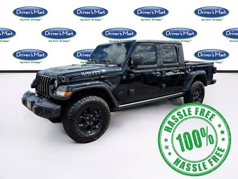Used 2023 Jeep Gladiator Sport AWD/4WD image 3