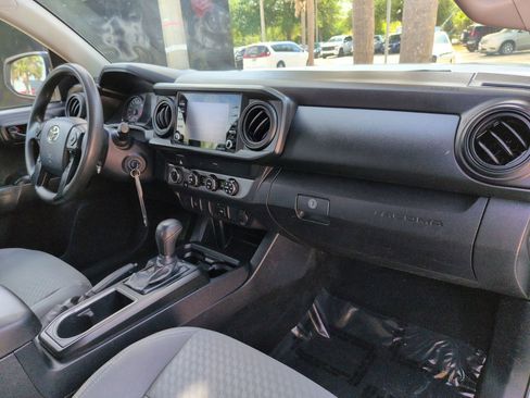 Used 2020 Toyota Tacoma SR AWD/4WD image 26