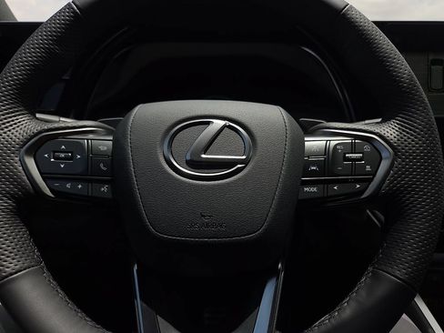 New 2026 Lexus TX 500h AWD image 25