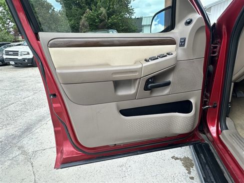Used 2004 Ford Explorer Eddie Bauer AWD/4WD image 17