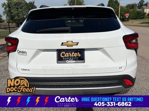 New 2026 Chevrolet Trax LT w/ LT Convenience Package FWD image 9