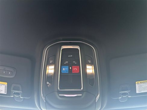 New 2025 Jeep Grand Cherokee L Limited w/ Black Appearance Package image 22