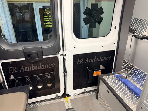 Used 2022 RAM ProMaster 3500 w/ Premium Appearance Group image 16