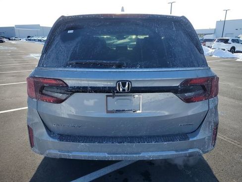 New 2026 Honda Odyssey Touring image 15