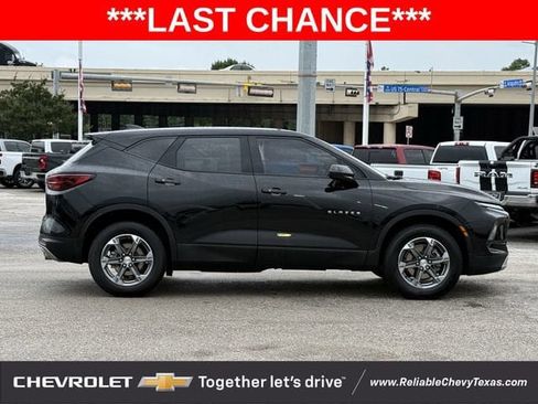 Used 2025 Chevrolet Blazer LT AWD/4WD image 5