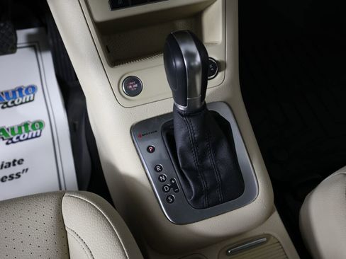 Used 2014 Volkswagen Tiguan SEL image 39