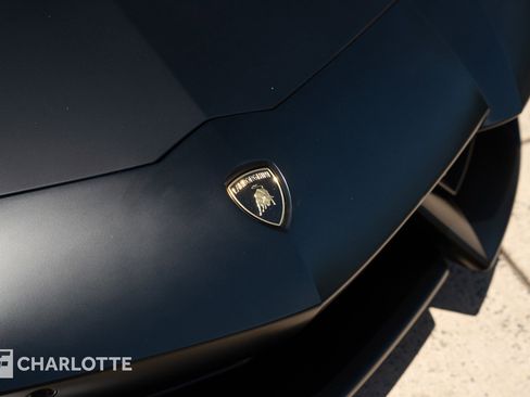 Used 2014 Lamborghini Aventador LP 700-4 AWD/4WD image 3