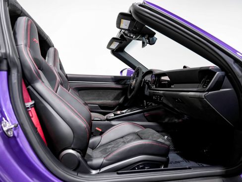 Used 2024 Porsche 911 Targa 4 GTS image 30